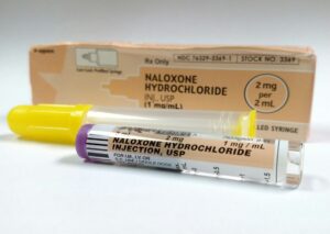 Nalokson (Narcan) ile aşırı doz müdahalesine ilişkin temsili görsel.