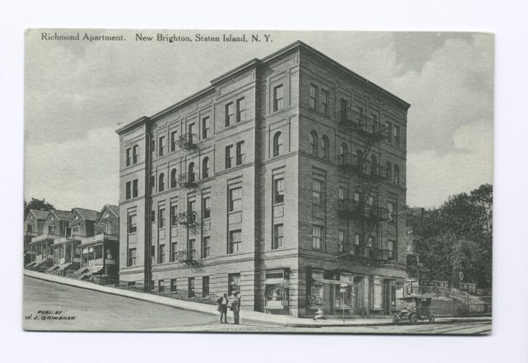 Brooklyn’de yaşlılara yönelik konut projesi haberine temsili çok katlı konut görseli.