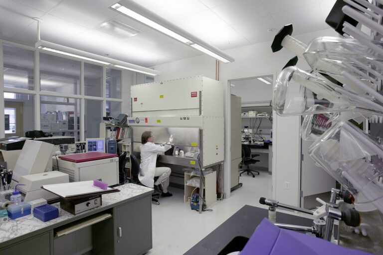 ABD’de FDA White Oak kampüsünde bir laboratuvar ortamı (temsili).