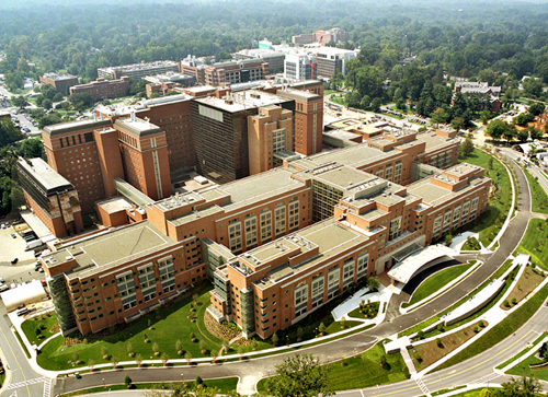Bethesda'daki NIH Clinical Center Building 10 binasını gösteren temsili görsel